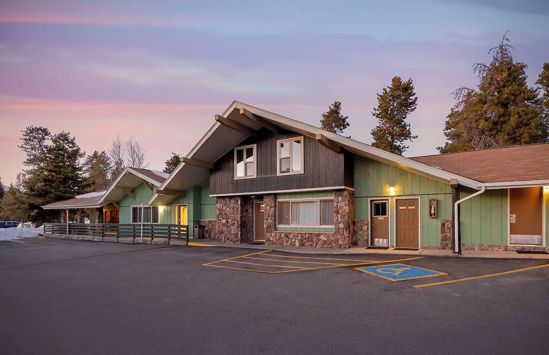 Best Western Ptarmigan Lodge-1