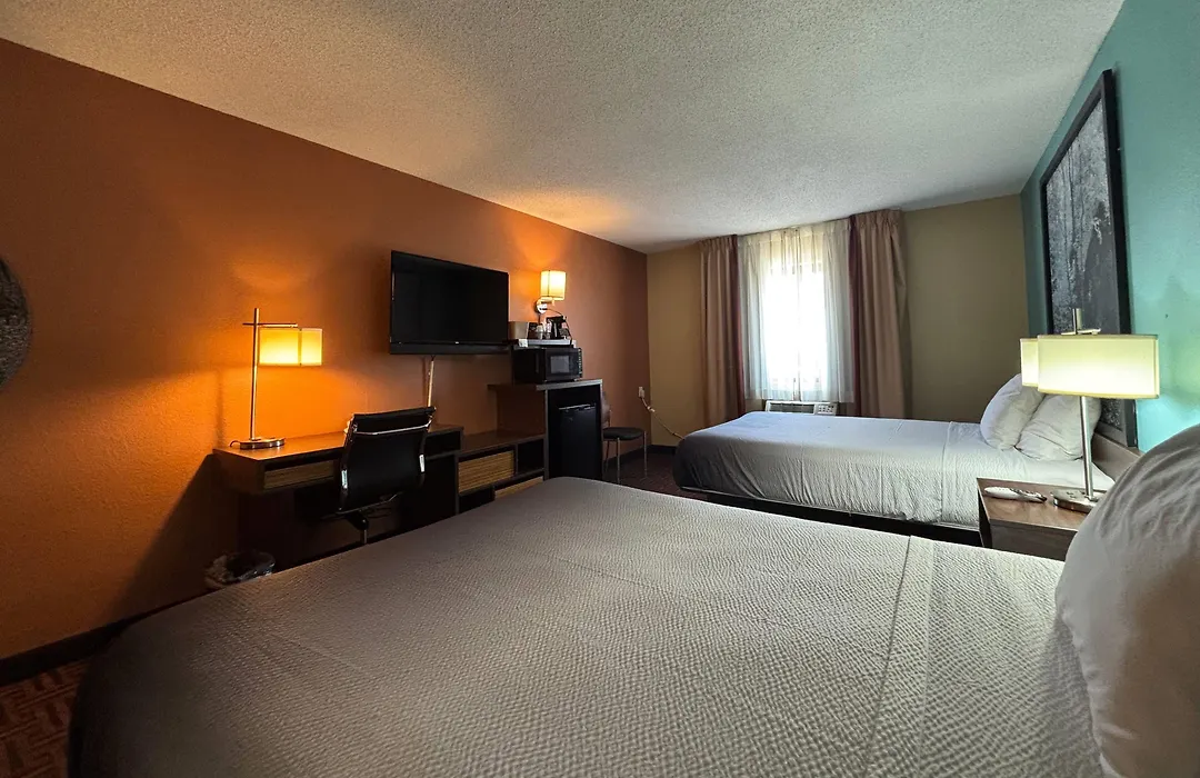 Super 8 By Wyndham Carbondale-1