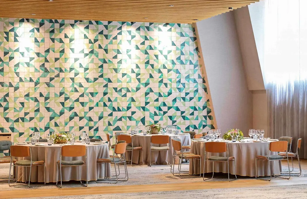 Novotel Sevilla-1