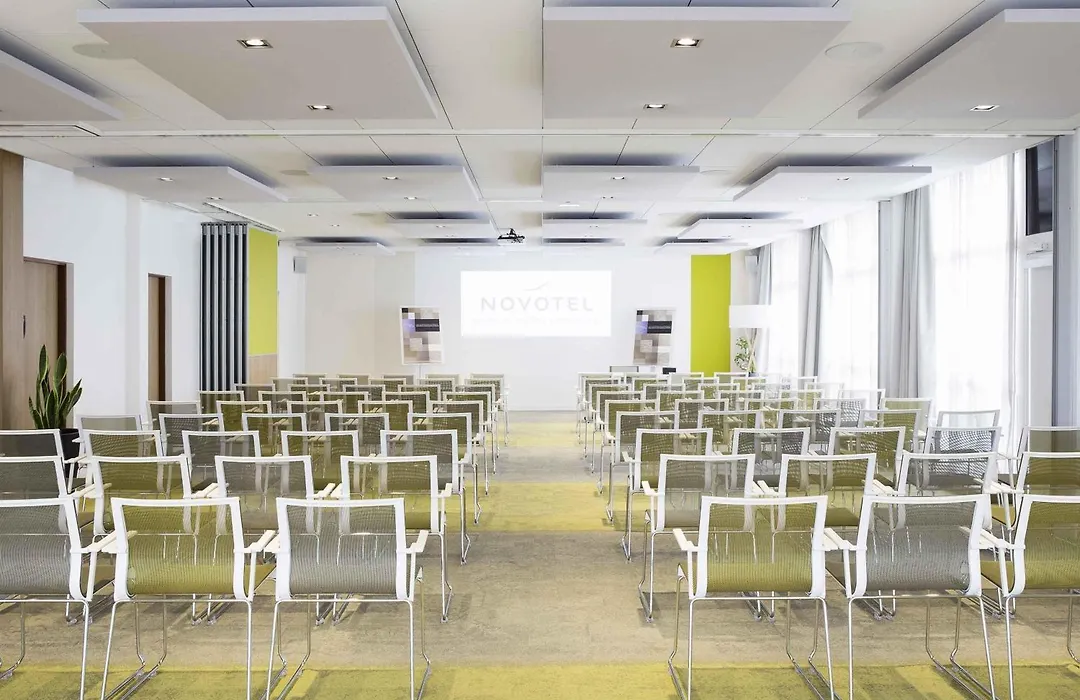 Novotel Bordeaux Lac-1