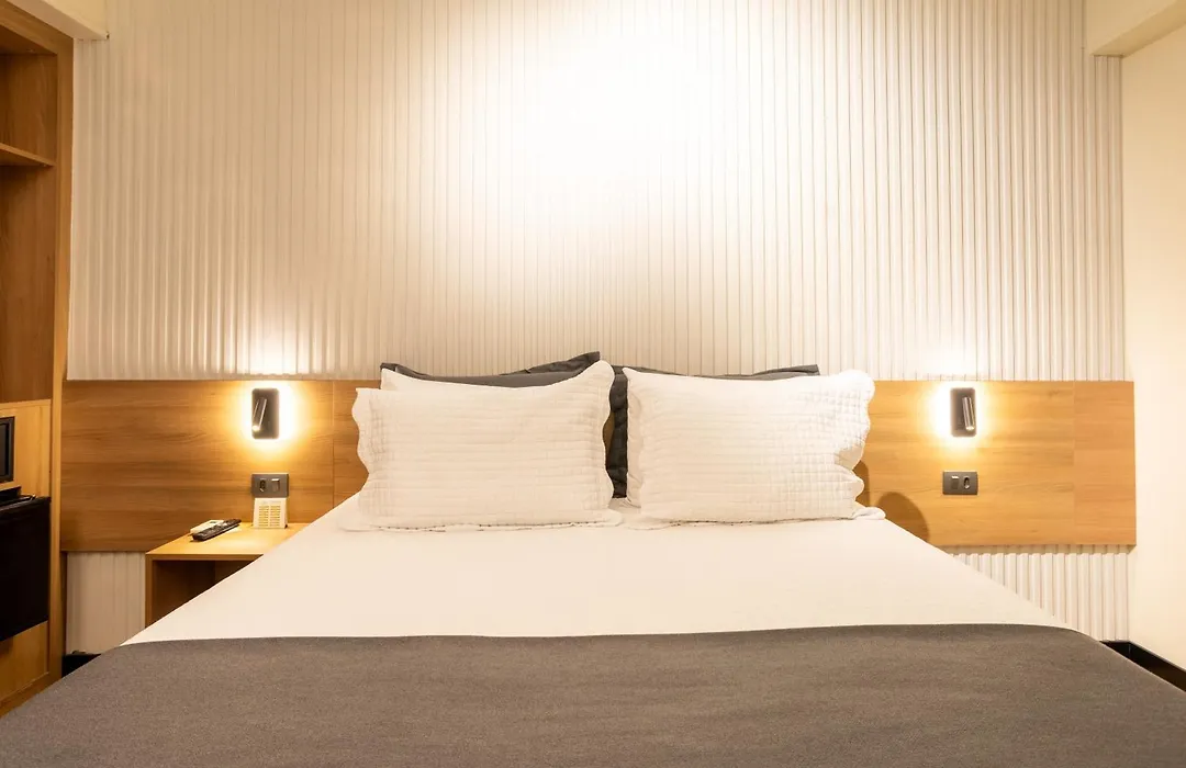 Monaco Hotel & Convention By Easy Class-1