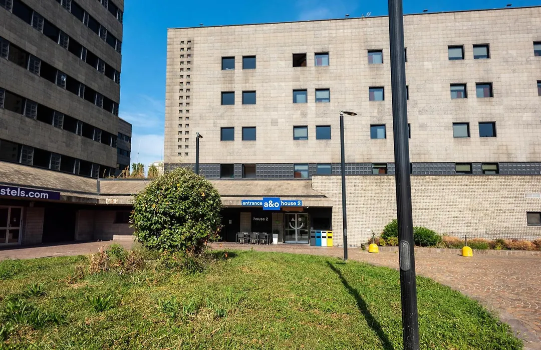 Hotel Ibis Milano Ca' Granda-1