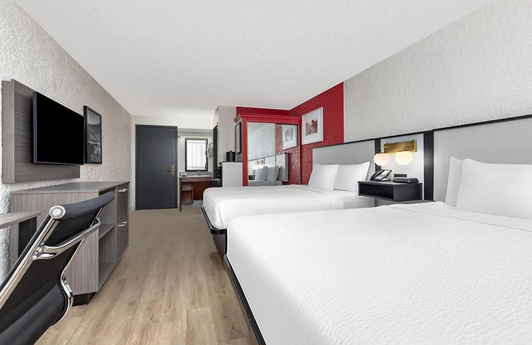Ramada By Wyndham Tulsa Broken Arrow-1