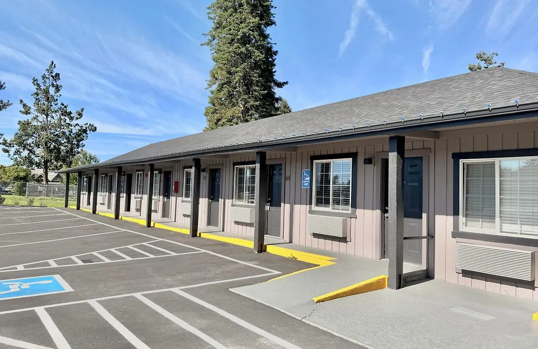 Cascade Lodge Boutique-1