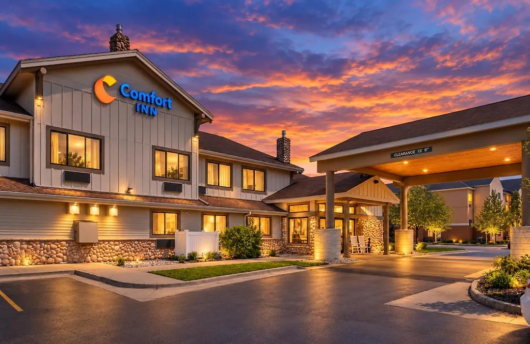 Comfort Inn Holland-1