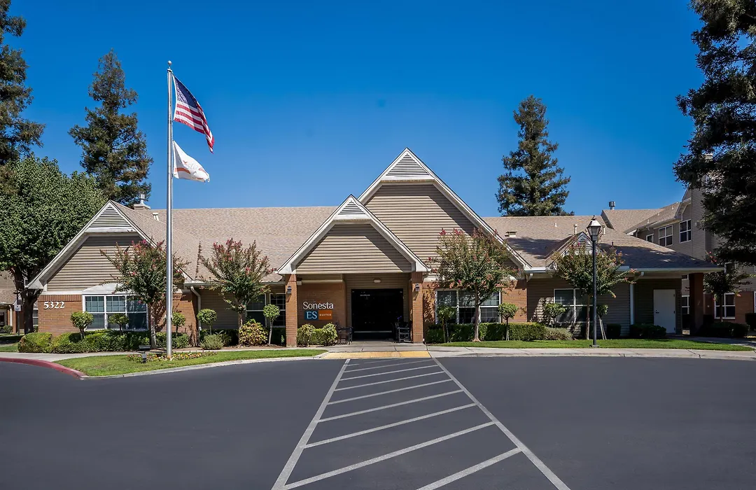 Sonesta Es Suites Fresno-1