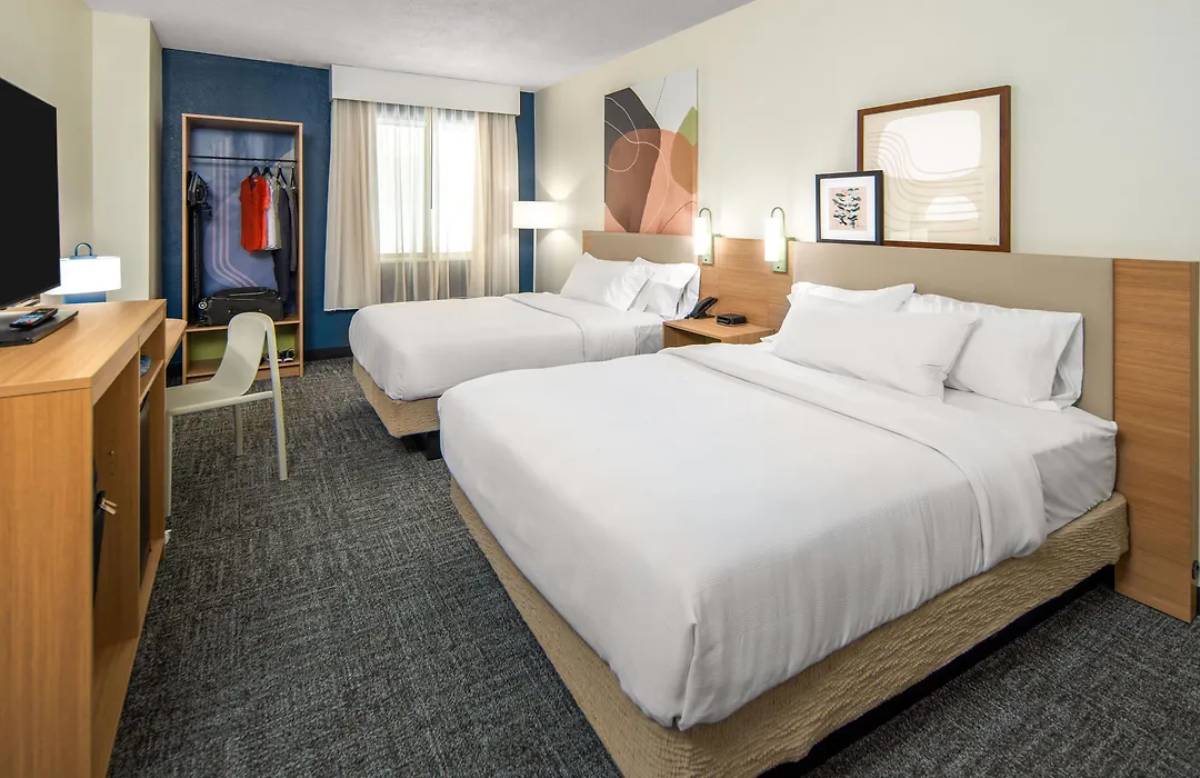 Fairfield Inn & Suites By Marriott Bloomington-1