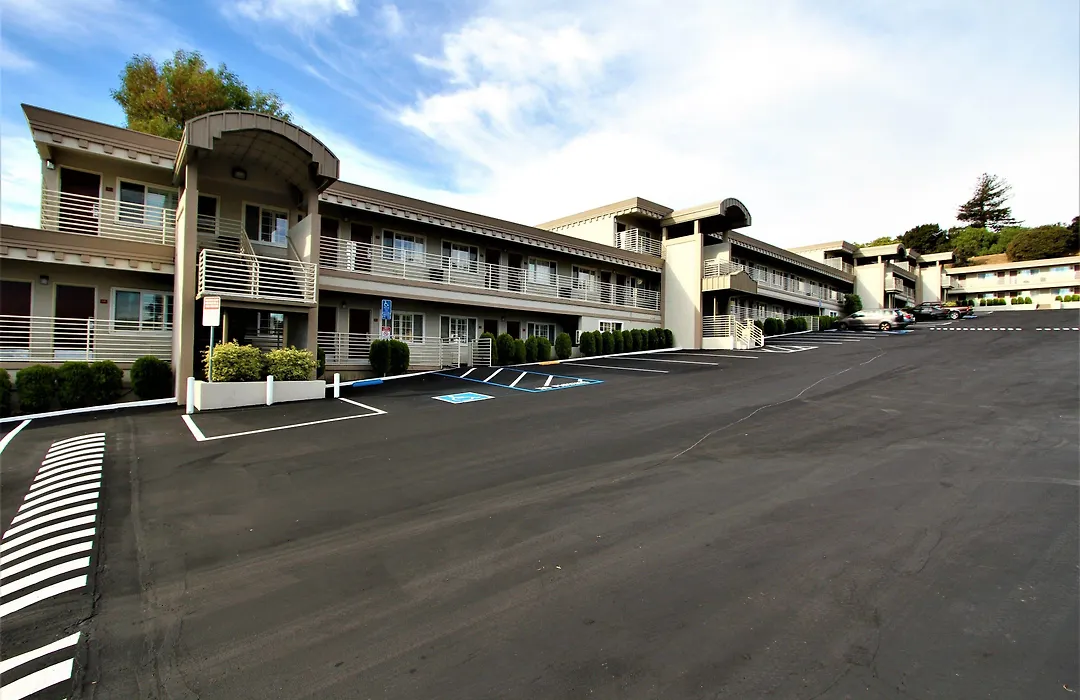 Budget Inn Of Hayward-1