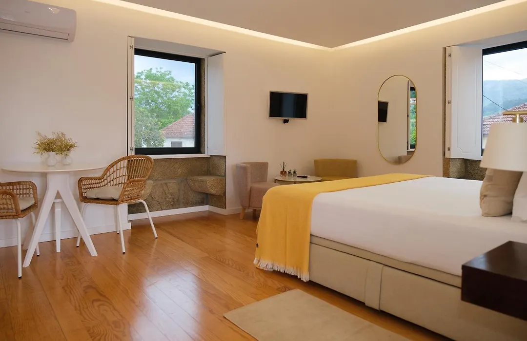 Casa Vieira Lobo-1