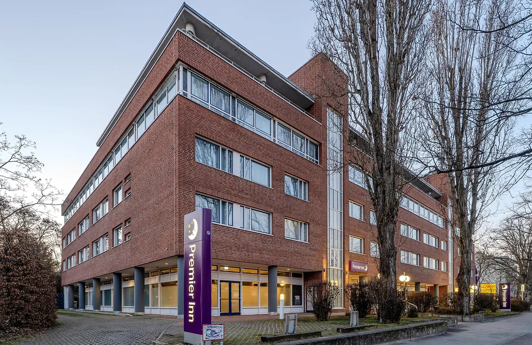 Premier Inn Berlin City Sued-1