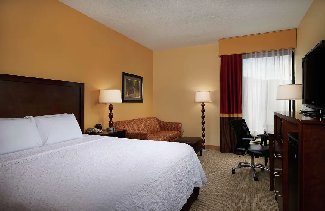 Clarion Pointe Cherokee-1