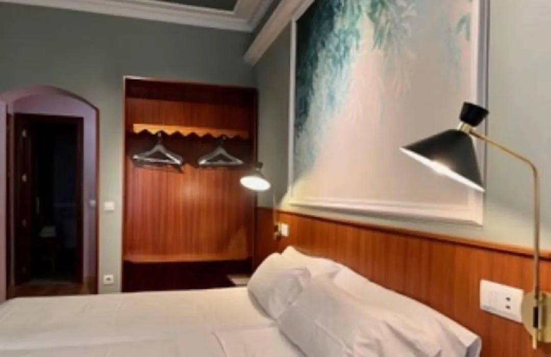 Hostal La Vera-1