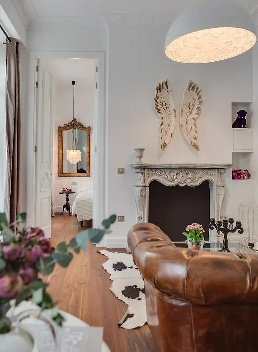 Purple Dog Suites-1