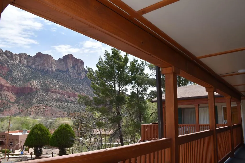 Terrace Brook Lodge-1