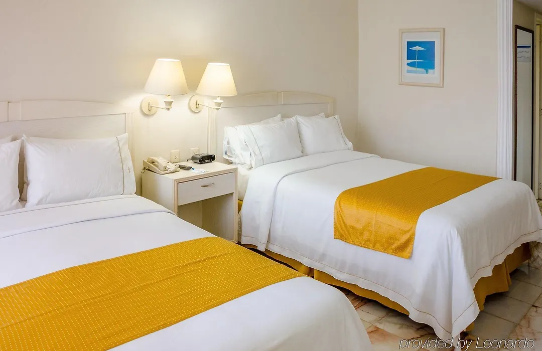 Holiday Inn Express Cancun-1