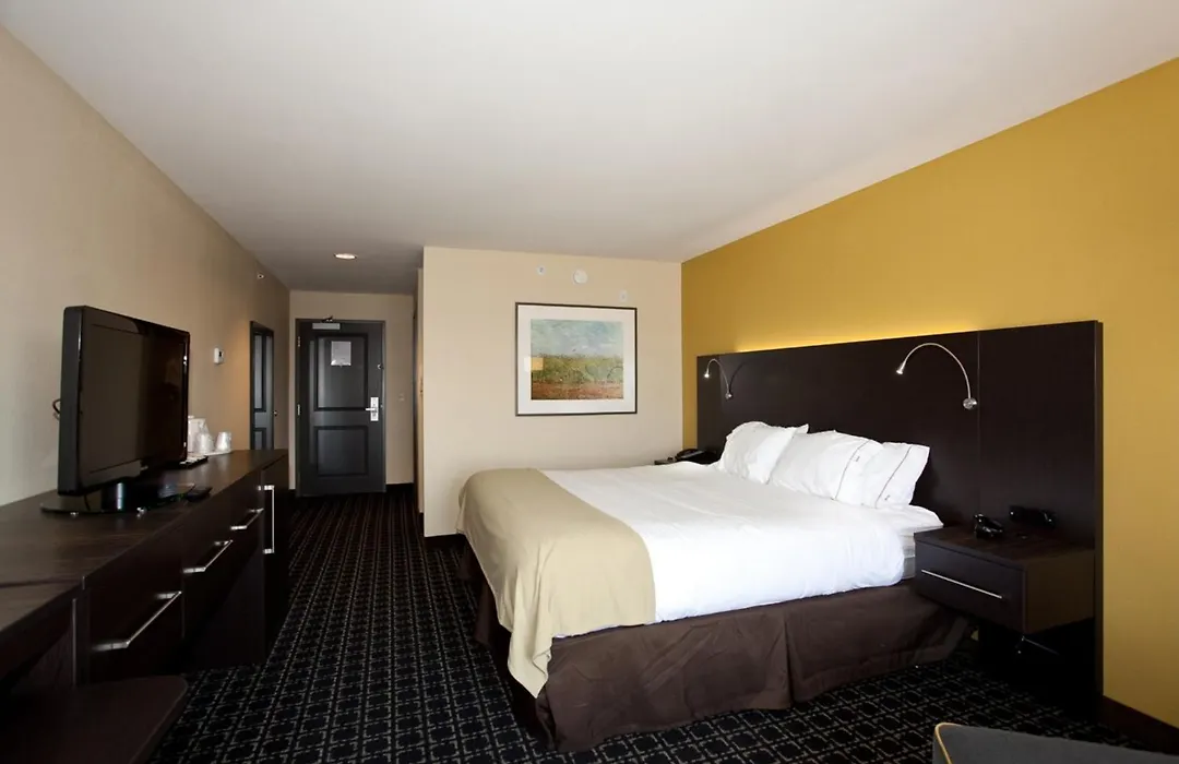 Holiday Inn Express Newton By Ihg-1