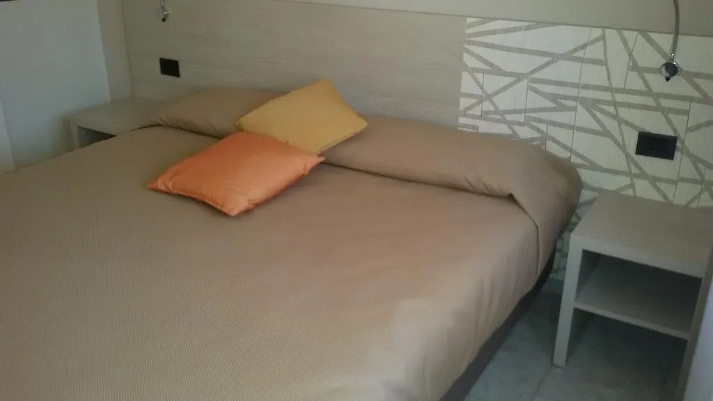 Hotel Cinzia-1