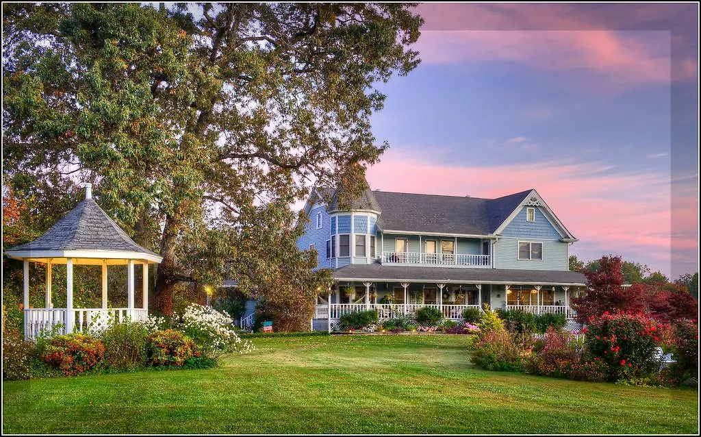 Blue Mountain Mist Country Inn-1
