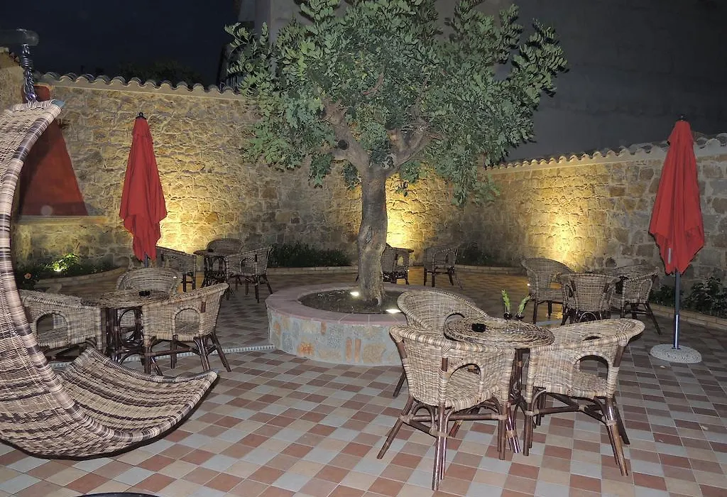 Hotel Arcupintau Formula B&B-1
