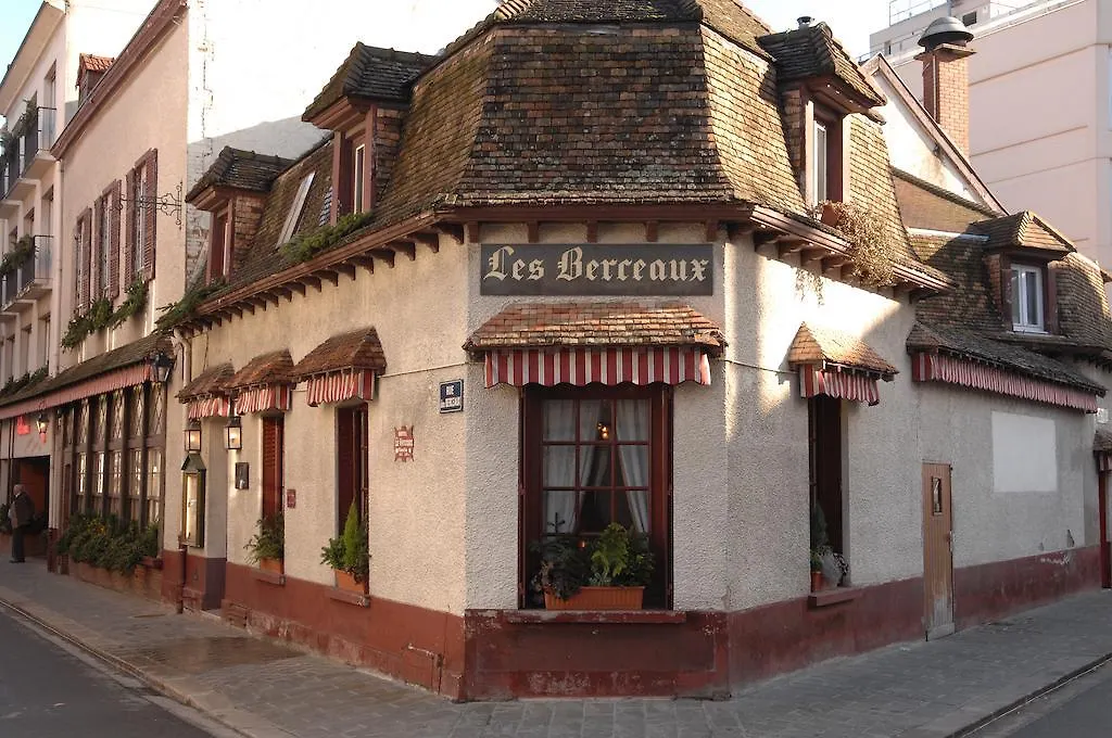 Les Berceaux-1