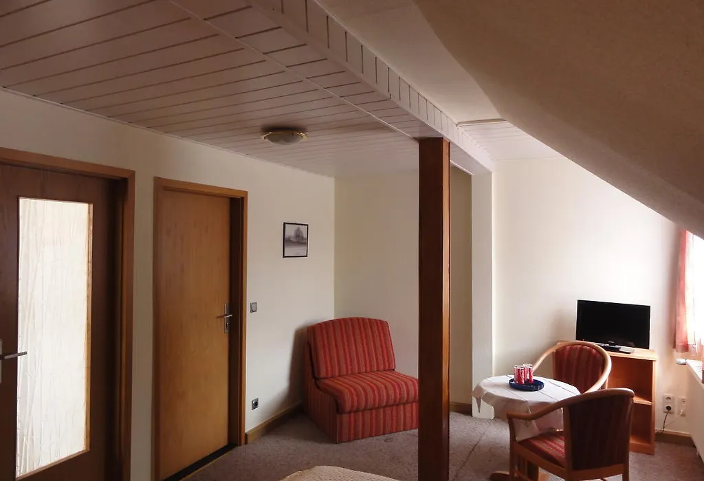 Hotel Garni Melchendorf-1