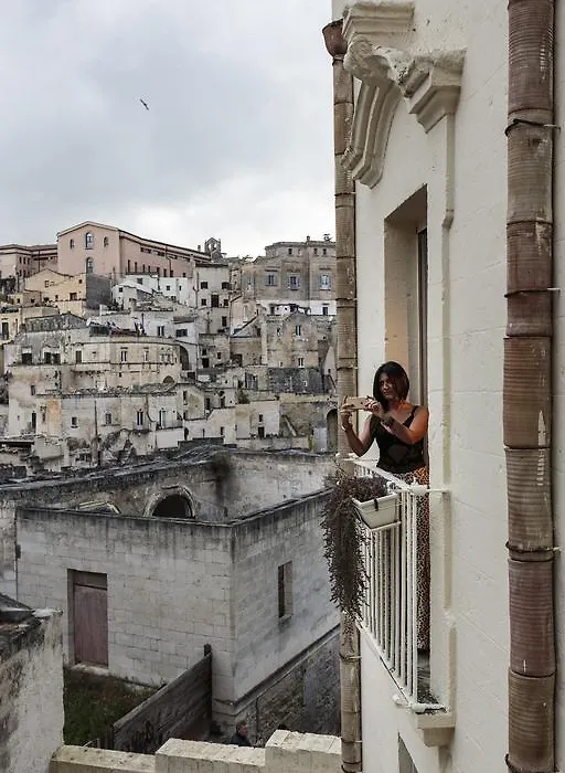 Alla dimora di Chiara Suite&Rooms-1