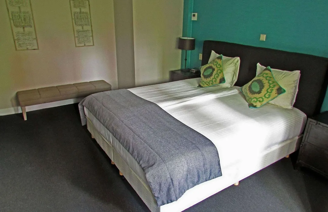 Hotel One-1