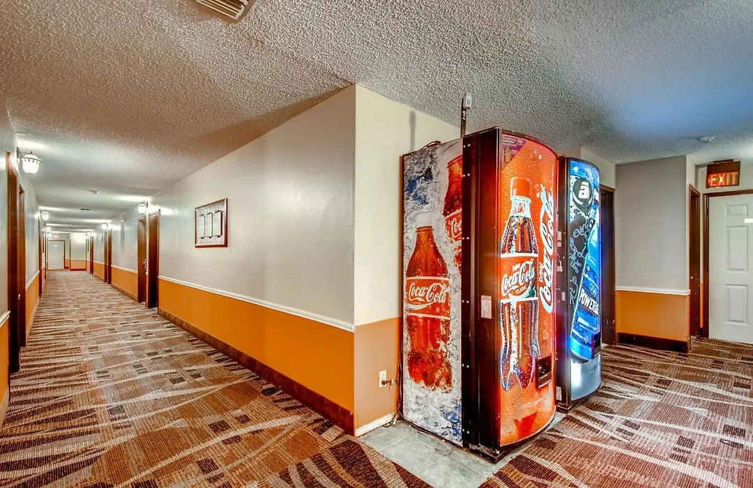Orangewood Inn And Suites Midtown-1
