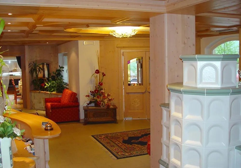 Piccolo Hotel-1