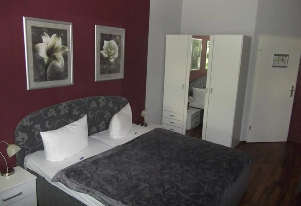 Hotel am Schützenberg-1