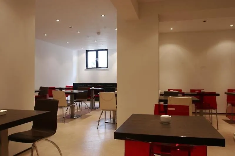 Avni Kensington Hotel-1