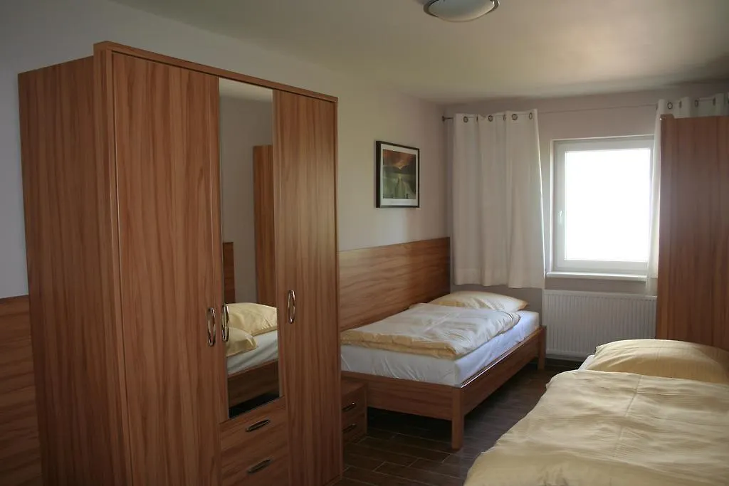 Pension am Sundhäuser See-1