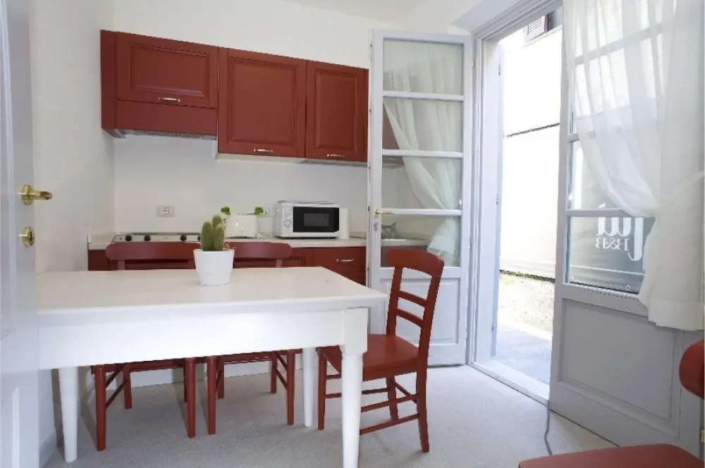 LIù B&B-1