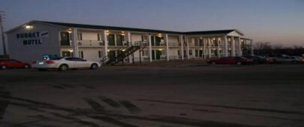 Budget Deluxe Motel-1