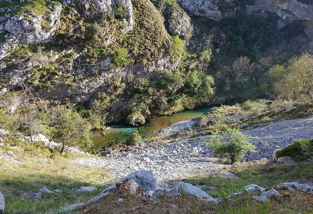 Hotel Garganta del Cares-1