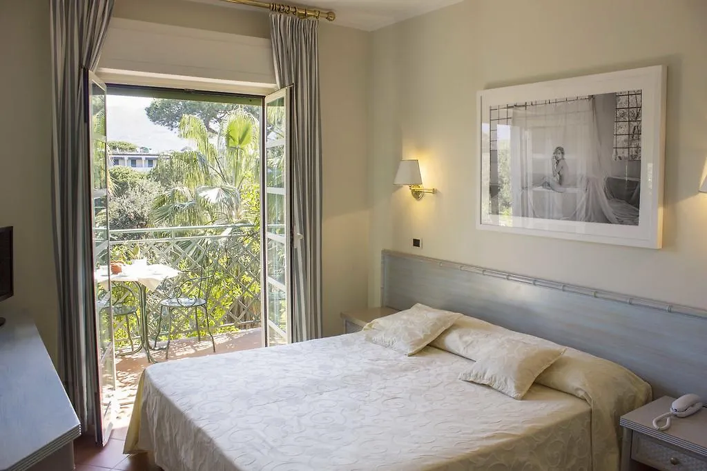 Hotel Mignon-1