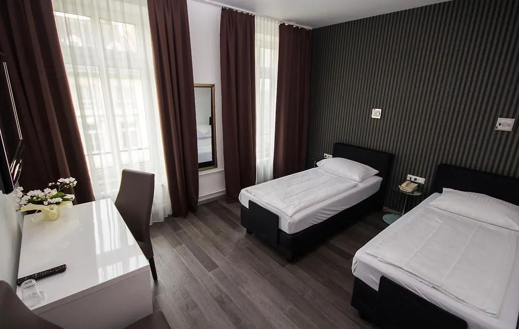 Hotel Luisenhof-1