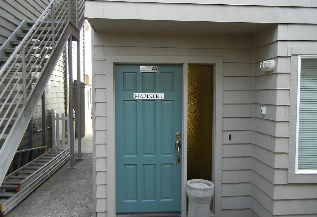 Depoe Bay Inn (Adults Only)-1
