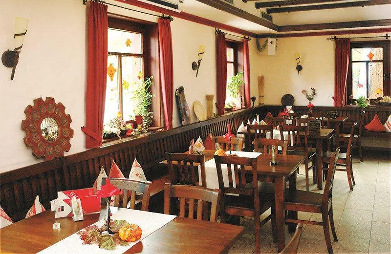 Landhotel Lindenhof-1