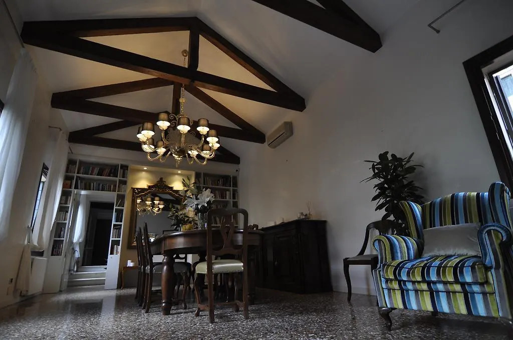 Casa Colleoni-1