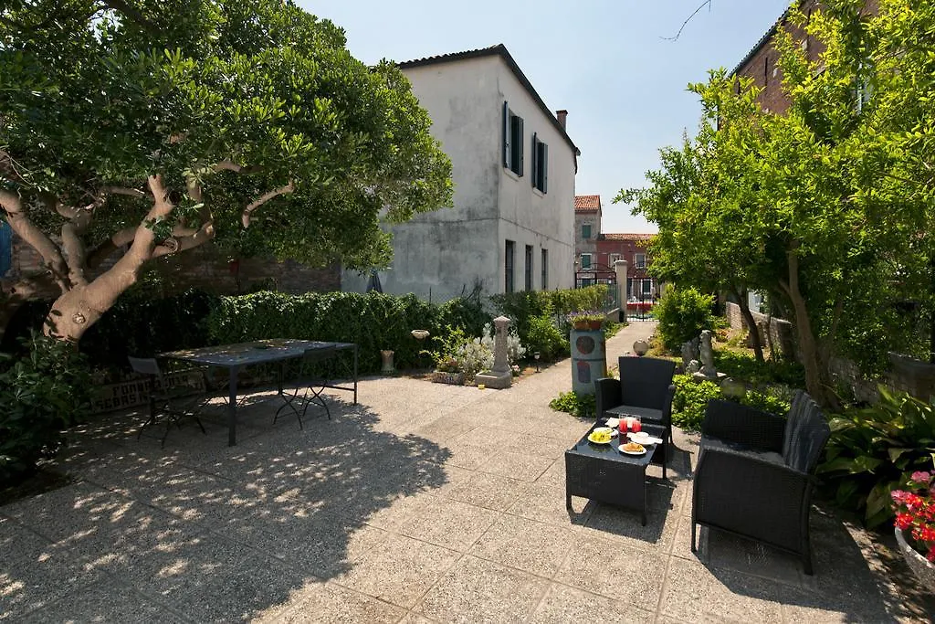 Ca' Del Pomo Grana'-1