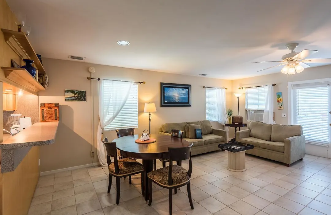 Casa Bonita @ Duval Square R1-1