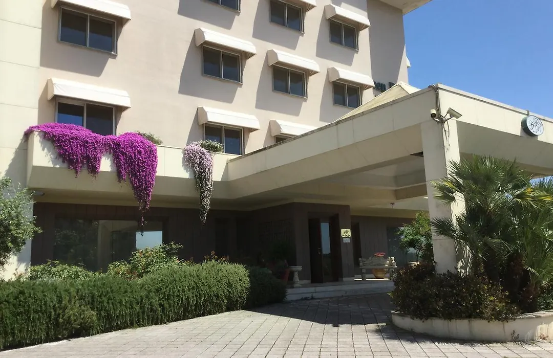 Green Park Hotel-1
