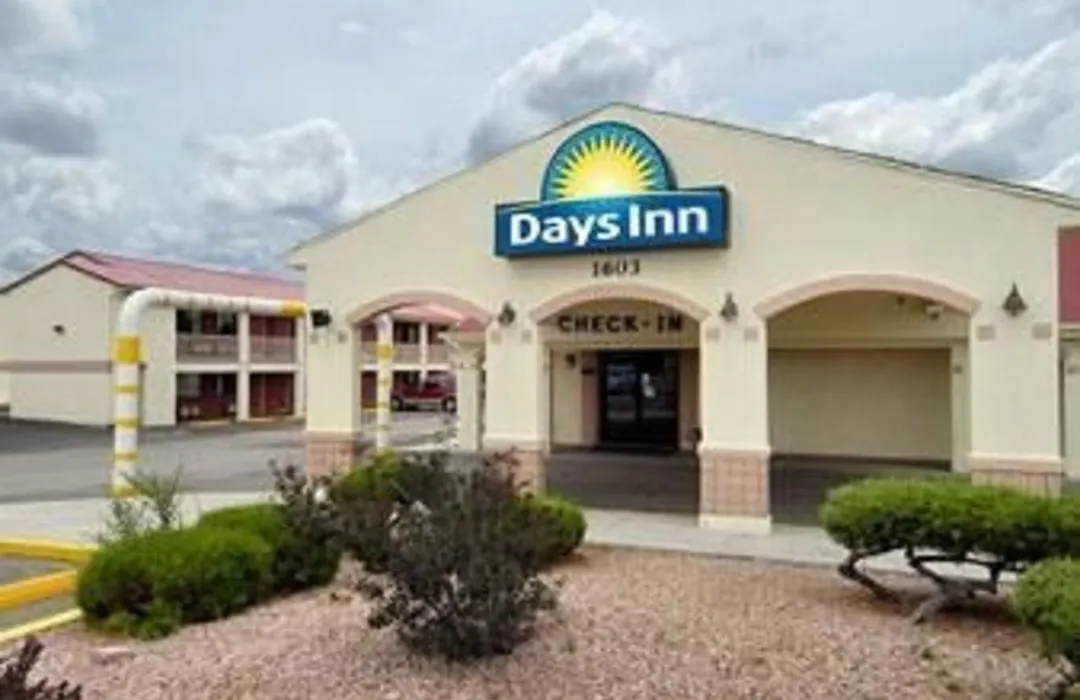Days Inn By Wyndham Gallup-1