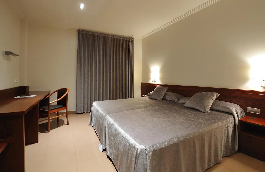 Hotel Els Noguers-1