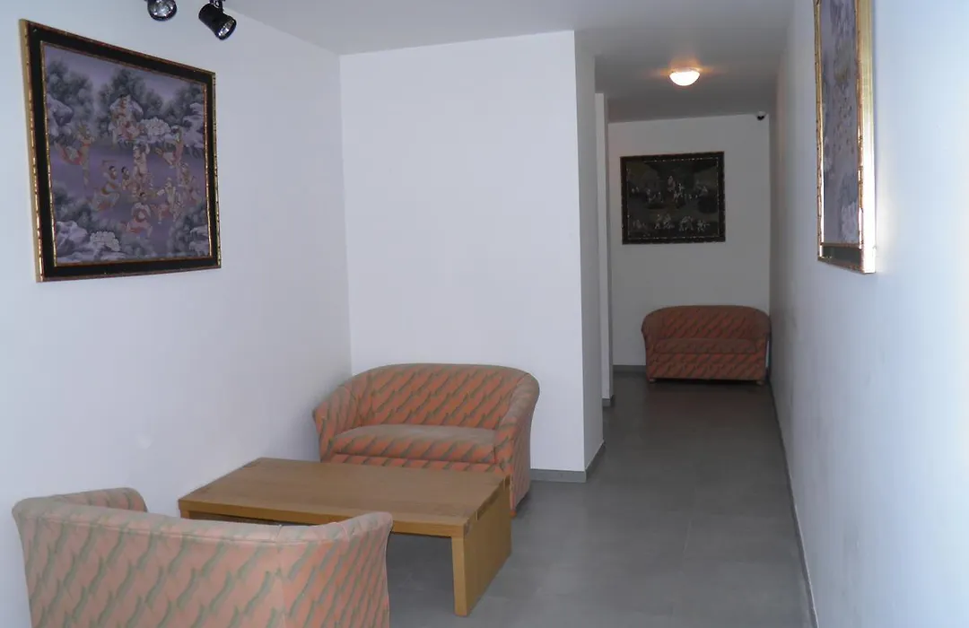 Holidays Apart-Hotel-1