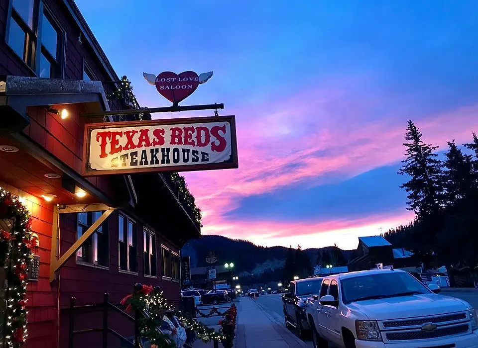 The Lodge At Red River-1
