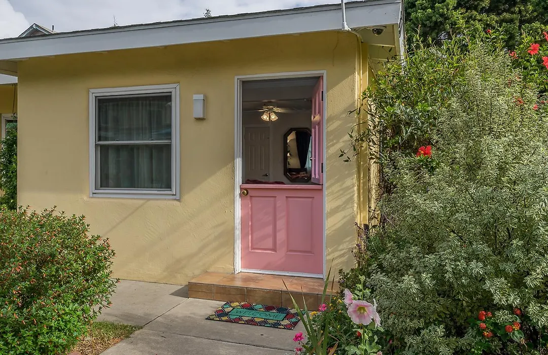 Beach House Inn-1
