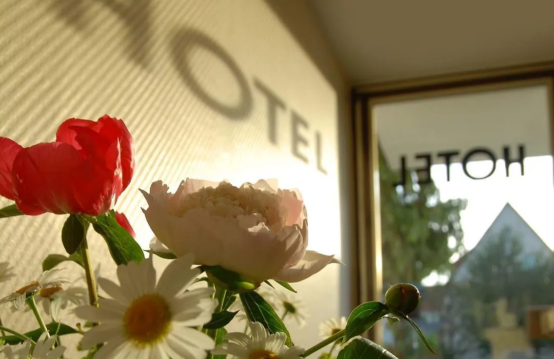 Hotel Schaumburg-1