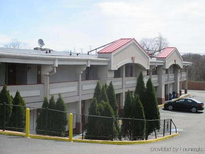 Red Carpet Inn - New Brunswick-1